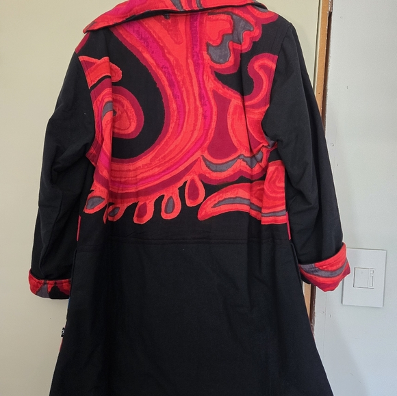 Women's Coat, Leopards and Roses XL, red and black - Picture 3 of 3